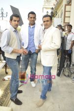 Virender Sehwag, Zaheer Khan, Gautam Gambhir shoot for Colgate MaxFresh Gel Ad in Panvel Maharashtra on 21st Feb 2011 (19).JPG